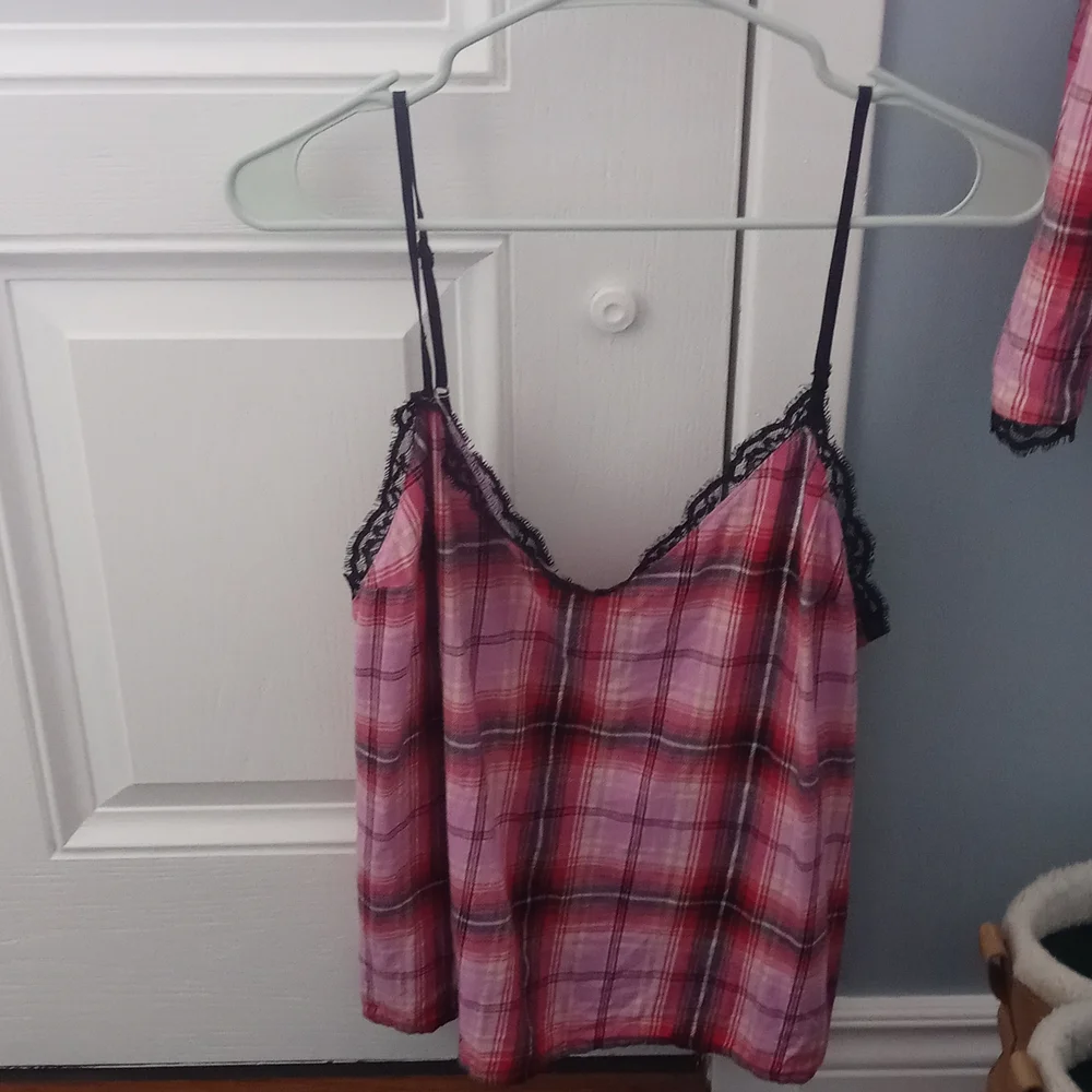 Cozy Victoria's Secret PJ Pink flannel set. - Picture 9 of 13